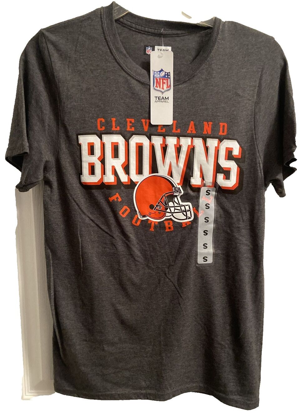 Cleveland Browns Woman’s Logo T-Shirt NFL Team Official Brown Size Small NWT